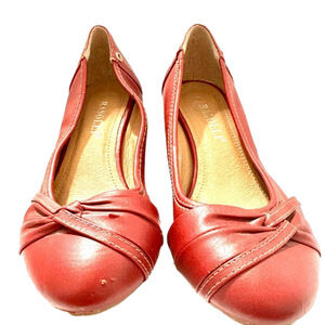 Rasolli Women’s Burgundy Platform slipons size 8